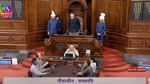 மணிப்பூர் விவகாரம்; நாடாளுமன்றத்தில் உறுப்பினர்கள் காரசார விவாதம், அமளி