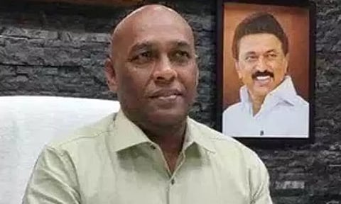 கலைஞர் மகளிர் உரிமை திட்டத்தின் கீழ்முதல் 3 நாட்களில் 1¼ லட்சம் விண்ணப்பங்கள் பெறப்பட்டுள்ளனகலெக்டர் பழனி தகவல்