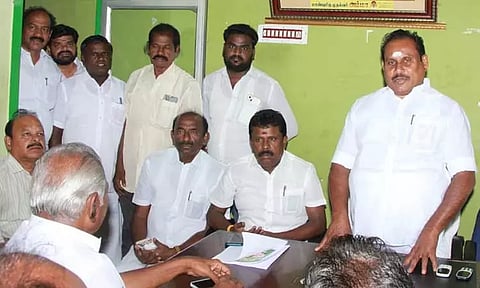 மதுரை மாநாடு தொடர்பாக நாளை தூத்துக்குடியில் அ.தி.மு.க. நிர்வாகிகள் ஆலோசனை கூட்டம்