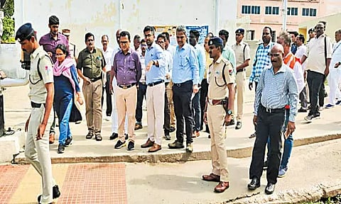 திருவள்ளூர் ரெயில் நிலையத்தில் சென்னை கோட்ட மேலாளர் ஆய்வு