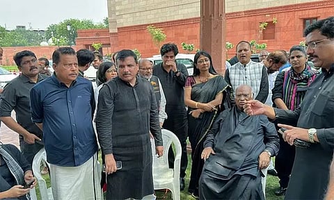 மணிப்பூருக்கு இன்று பயணம்: கள நிலவரத்தை ஆய்வு செய்து அரசுக்கு பரிந்துரை வழங்குவோம் - எதிர்க்கட்சி தலைவர்கள் கூட்டாக அறிவிப்பு