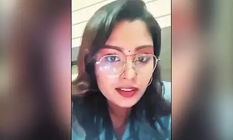 மலேசிய பெண்ணிடம் தாலியை கழற்ற சொல்லவில்லை - சுங்க இலாகா விளக்கம்