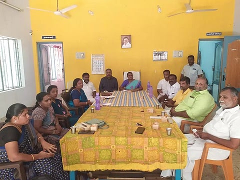 அய்யம்பாளையம் பேரூராட்சி கூட்டம்