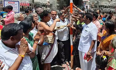 கல்யாண பசுபதீஸ்வரர் கோவிலில் முகூர்த்தக்கால் நடும் நிகழ்ச்சி