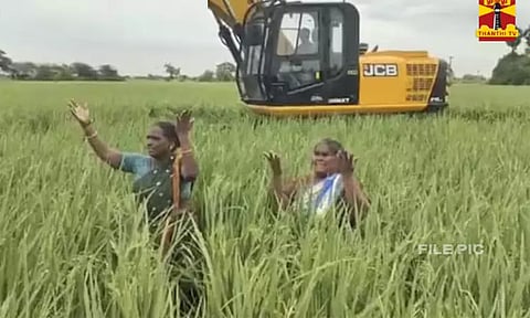 நெய்வேலி: நிலம் கையகப்படுத்துவதை எதிர்த்து விவசாயிகள் நடத்த இருந்த உண்ணாவிரத போராட்டத்திற்கு அனுமதி மறுப்பு