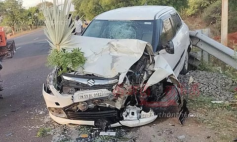 கார்-லோடு ஆட்டோ மோதல்; 4 பேர் படுகாயம்