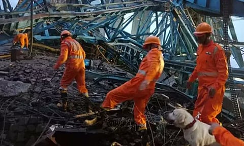 தானே கிரேன் விபத்து - பலி எண்ணிக்கை 20ஆக உயர்வு