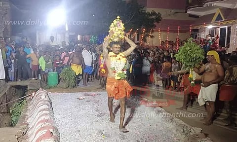 காந்தேஸ்வரி அம்மன் கோவிலில் பூக்குழி திருவிழா