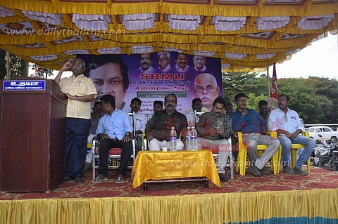 பழைய ஓய்வூதிய திட்டத்தை அமல்படுத்தக்கோரிடெல்லியில் போராட்டம்