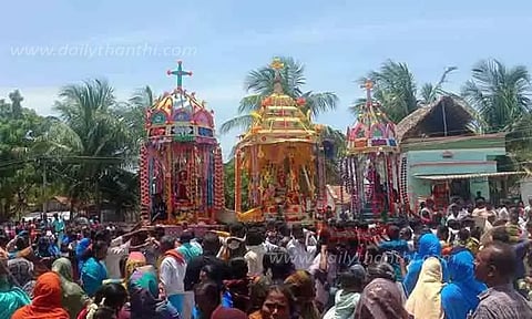 காரங்காடு தூய செங்கோல் மாதா ஆலய திருவிழாவில் சப்பர பவனி