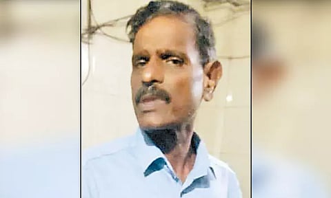 கொரட்டூர் அரசு பள்ளியில் 5-ம் வகுப்பு மாணவிகளுக்கு பாலியல் தொல்லை - போக்சோ சட்டத்தில் ஆசிரியர் கைது