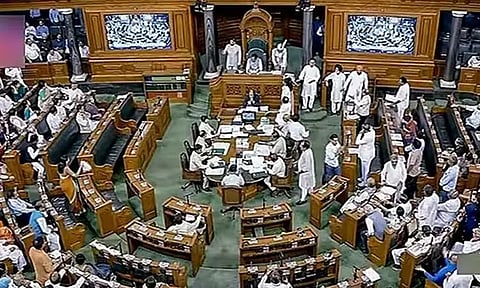 மணிப்பூர் விவகாரம்: எதிர்க்கட்சிகள் கடும் அமளி- மக்களவை ஒத்திவைப்பு