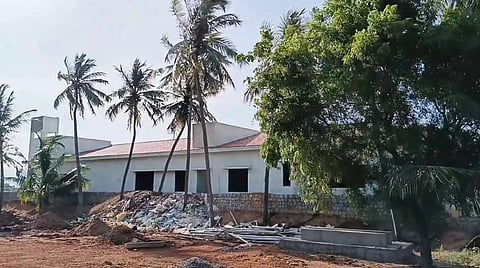 தி.மு.க. நிர்வாகி பங்களாவில் விடிய, விடிய அமலாக்கத்துறையினர் சோதனை