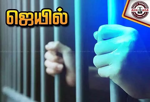 பெண்ணை தாக்கிய வழக்கில் தொழிலாளிக்கு 2½ ஆண்டு சிறை