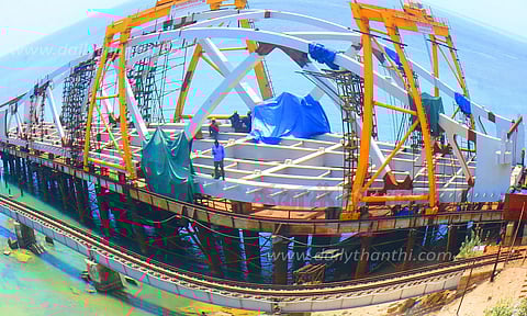 பாம்பன் புதிய ரெயில் பாலத்துக்கு கூடுதலாக ரூ.85 கோடி நிதி ஒதுக்கீடு