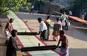 கைத்தறி ரகங்களை விசைத்தறியில் உற்பத்தி செய்தால் சிறை-கலெக்டர் எச்சரிக்கை