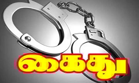 கூவத்தூர் அருகே இருதரப்பினரிடையே மோதல்; 4 பேர் கைது