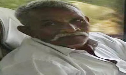 ஸ்ரீவைகுண்டம் அருகே பயங்கரம்:விவசாயி சரமாரி வெட்டிக்கொலை