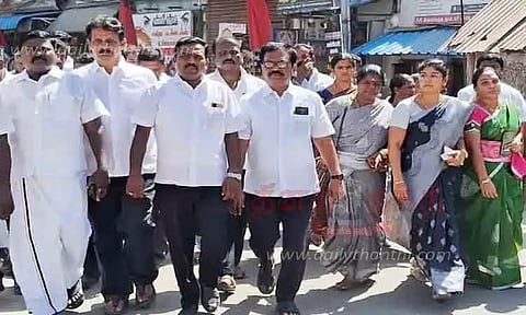 தி.மு.க.வினர் மவுன ஊர்வலம்