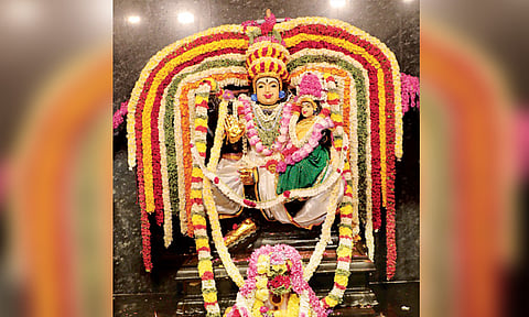 கடன் பிரச்சினையை தீர்க்கும் தென்னக காசி பைரவர்