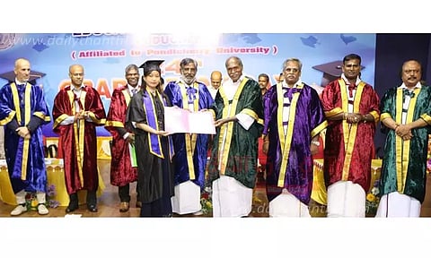 கால்நடை மருத்துவ மாணவர்களுக்கான உதவித்தொகை ரூ.10 ஆயிரமாக உயர்வு