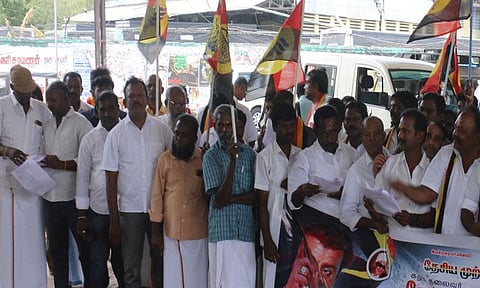 தே.மு.தி.க.வினர் ஆர்ப்பாட்டம்