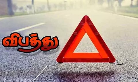 ஆர்.கே.பேட்டை அருகே 2 கார்கள் நேருக்கு நேர் மோதல்; 3 பேர் படுகாயம்