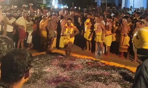 திரவுபதி அம்மன் கோவிலில் பூக்குழி திருவிழா