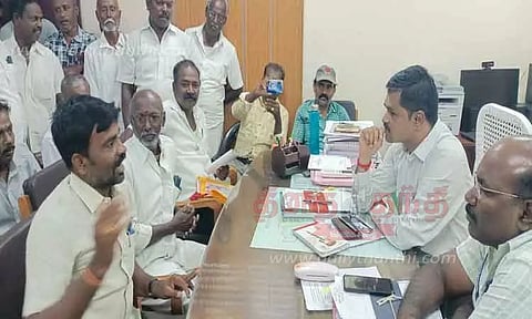 கிராம மக்களின் சாலை மறியல் போராட்டம் ஒத்திவைப்பு