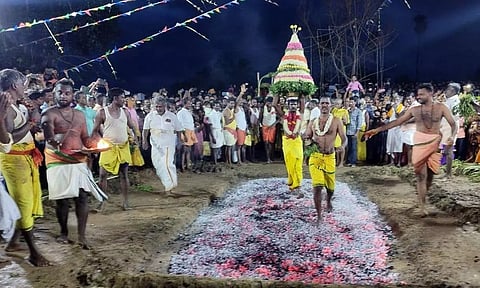 காட்டுமன்னார்கோவில் அருகே காத்தாயி அம்மன் கோவிலில் தீமிதி திருவிழா திரளான பக்தர்கள் நேர்த்திக்கடன்