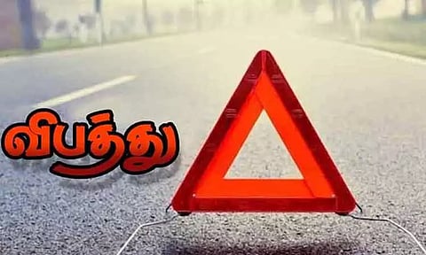 மாங்காடு அருகே லாரி-மோட்டார் சைக்கிள் மோதல்; தனியார் நிறுவன ஊழியர் பலி
