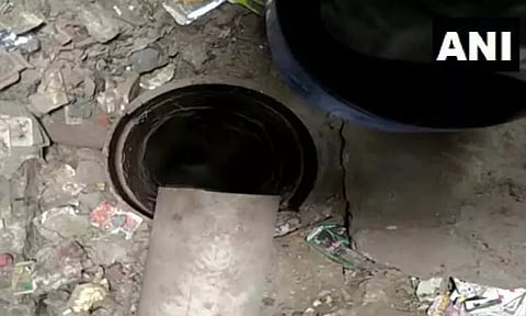 பஞ்சாபில் 70 அடி ஆழமுள்ள ஆழ்துளை கிணற்றில் சிக்கிய தொழிலாளி - மீட்கும் பணிகள் தீவிரம்