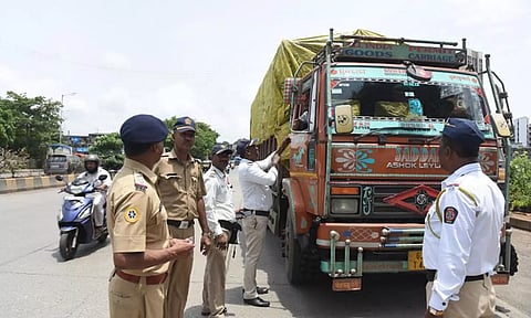 சுதந்திர தின விழாவையொட்டி மும்பையில் பலத்த போலீஸ் பாதுகாப்பு