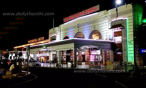 திருச்சி ஜங்ஷன் ரெயில் நிலையத்தில் மக்கள் மருந்தகம்