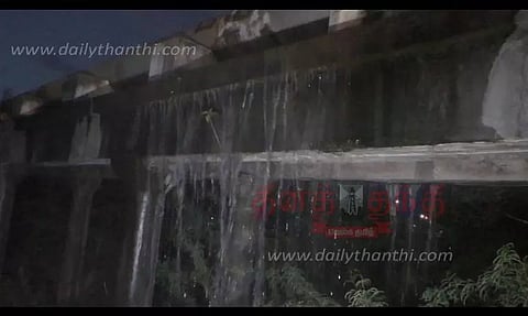 குழாய் உடைப்பால் வீணான காவிரி குடிநீர்