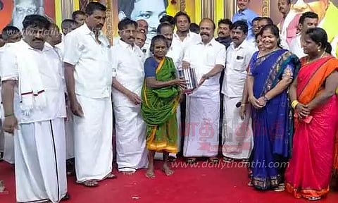 திராவிட மாடல் ஆட்சியில் தமிழகம் முன்னேற்ற பாதையில் செல்கிறது-அமைச்சர் கே.ஆர்.பெரியகருப்பன் பேச்சு