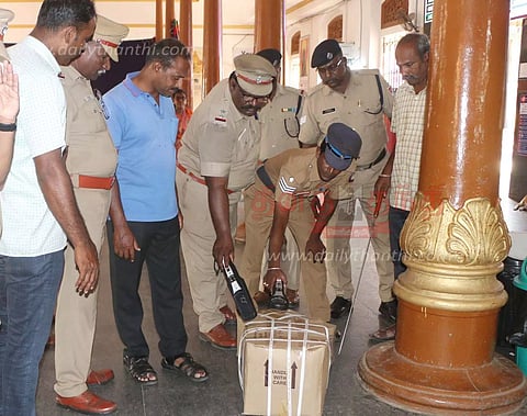 தஞ்சை ரெயில் நிலையத்தில் பலத்த போலீஸ் பாதுகாப்பு