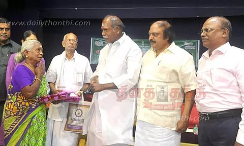 தியாகிகள் பென்ஷன் ரூ.12 ஆயிரமாக உயர்வு