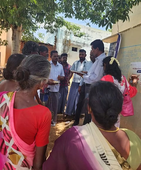 'தினத்தந்தி' செய்தி எதிரொலி:ரேஷன் அரிசியை ஆய்வு செய்த அதிகாரிகள்