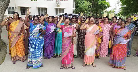 சத்துணவு ஊழியர்கள் ஆர்ப்பாட்டம்