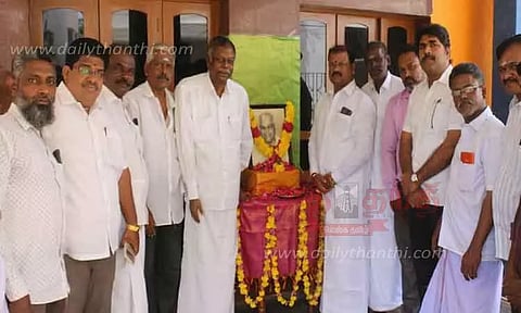 ஜி.கே.மூப்பனார் படத்துக்கு காங்கிரசார் மரியாதை