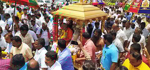 பொய் சொல்லி அதை மெய்யாக்குவதற்கு