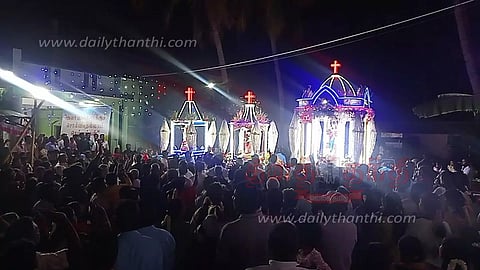 கந்திகுப்பம் தூய விண்ணரசிஆலய தேர் பவனிஏராளமானவர்கள் பங்கேற்பு