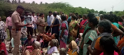 பொதுமக்கள் திடீர் சாலை மறியல்