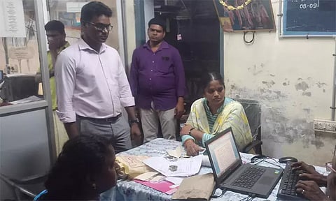 விழுப்புரம்: சார்பதிவாளர் அலுவலகத்தில் லஞ்ச ஒழிப்பு போலீசார் சோதனை