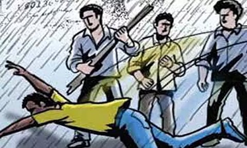 சாத்தான்குளம் அருகேகோவில் கொடை விழாவில் கும்பல் தாக்குதல்; 2பேர் படுகாயம்