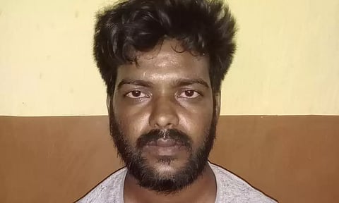 தலையணையால் முகத்தை அழுத்தி 2 மகன்களை கொன்றது ஏன்?