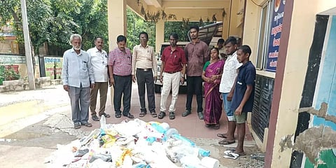 தடை செய்யப்பட்ட பிளாஸ்டிக் பொருட்கள் பறிமுதல்