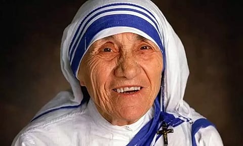 அன்பின் மறுஉருவம் அன்னைதெரசா