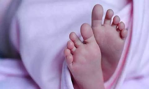 ராக்கி கட்ட சகோதரன் கேட்ட மகள்: ஒரு மாத ஆண் குழந்தையை கடத்திய தம்பதி - டெல்லியில் அதிர்ச்சி சம்பவம்